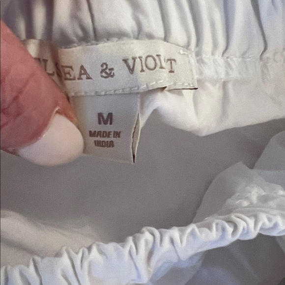 Chelsea and Violet Off The Shoulder White Puff Sleeve Poplin Dress - Picture 3 of 8